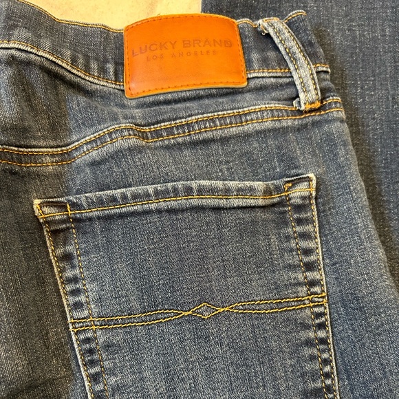 Lucky Jeans 33x30 - Picture 6 of 9